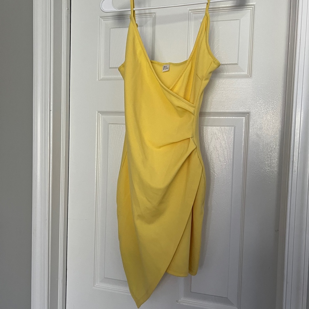 11 dresses size M